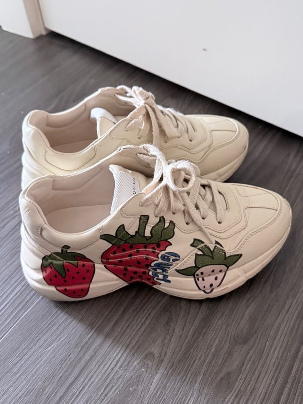 Gucci Rhyton Strawberry Print Sneakers 35.5